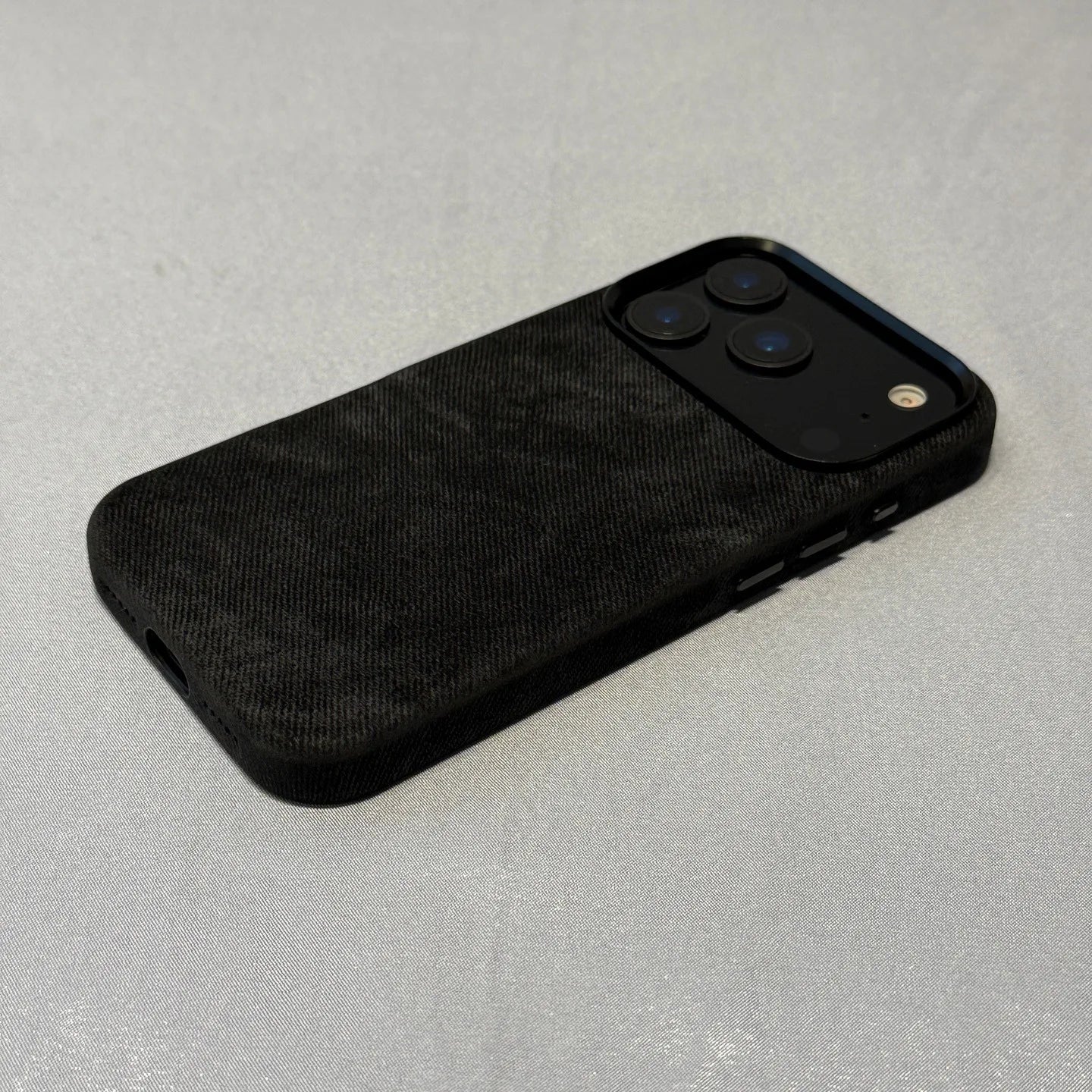 Built-in Magnetic Luxury Leather Phone Case for iPhone