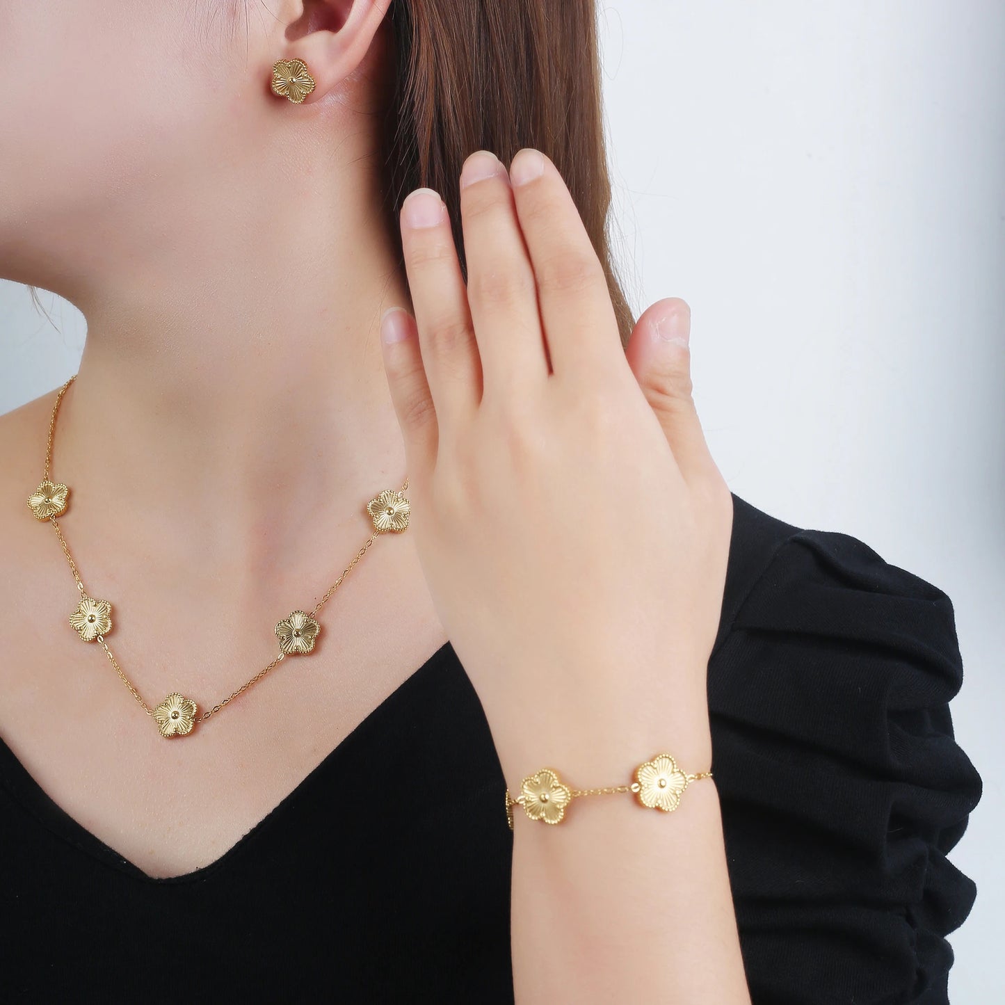 Classic Luxury Stainless Steel Clover Bracelet Adjustable Five-Leaf Flower Bangle Fashion Party Jewelry Gifts for Women