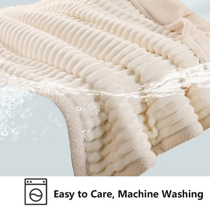Soft Fluffy All‑Season Blanket For Sofa And Bed
.