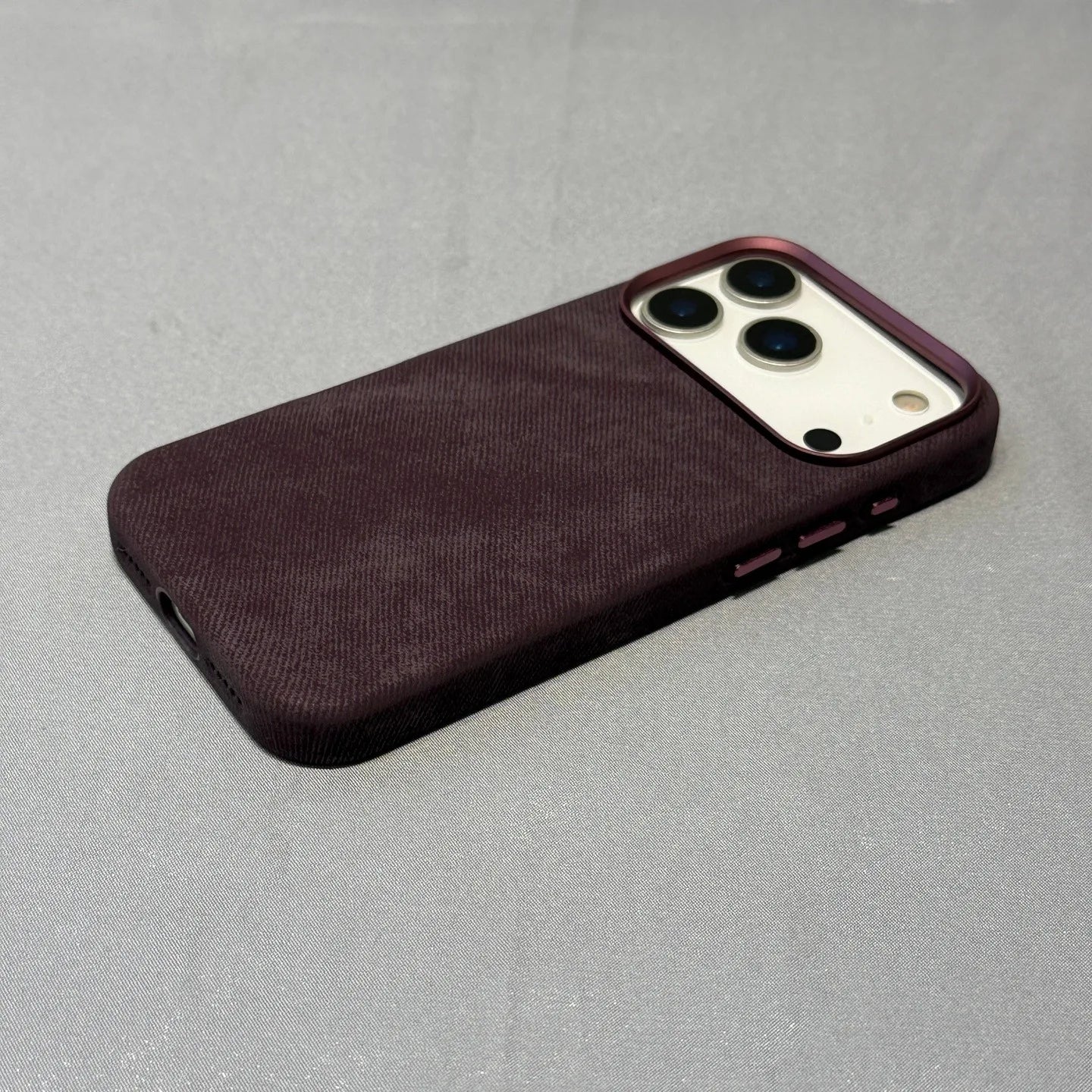 Built-in Magnetic Luxury Leather Phone Case for iPhone